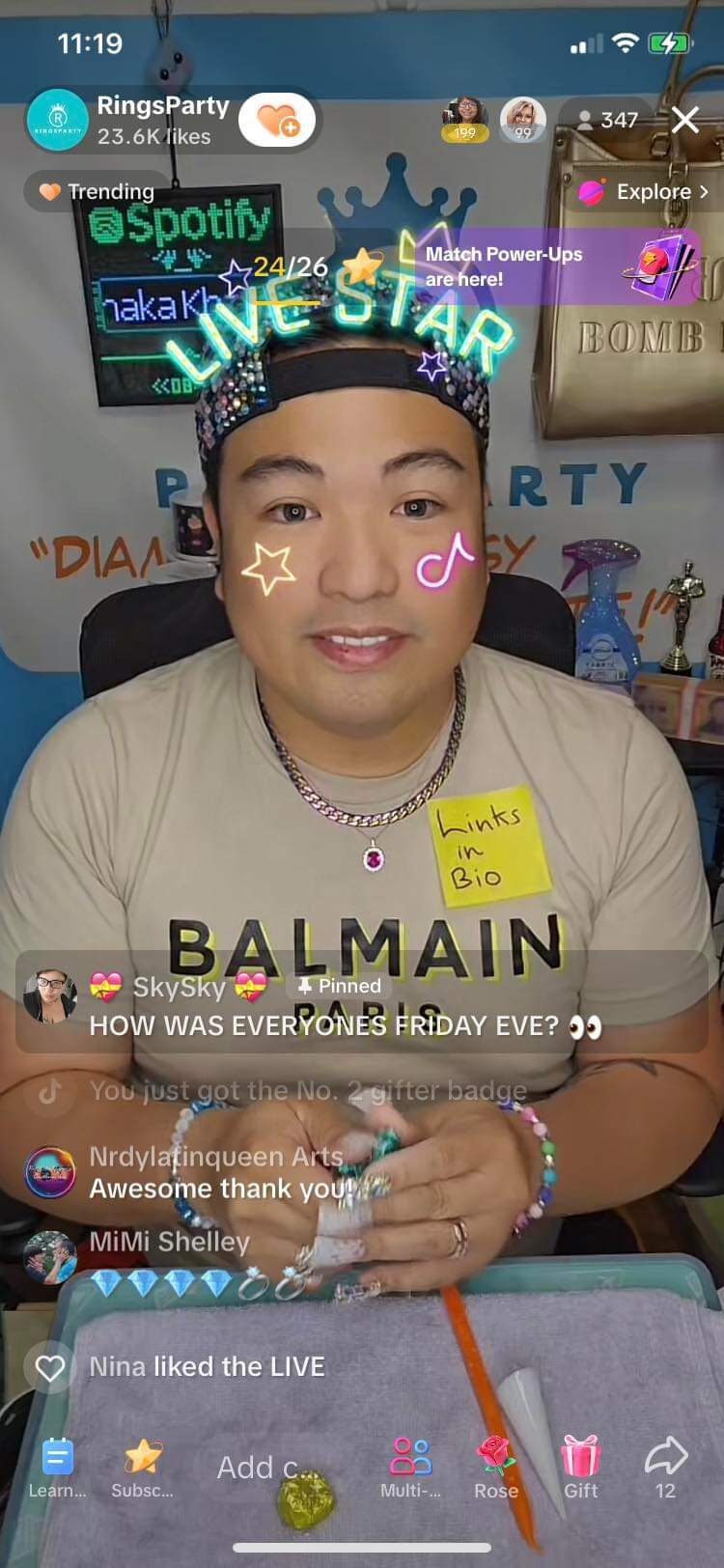 Vaughn hosting a Ringsparty live reveal